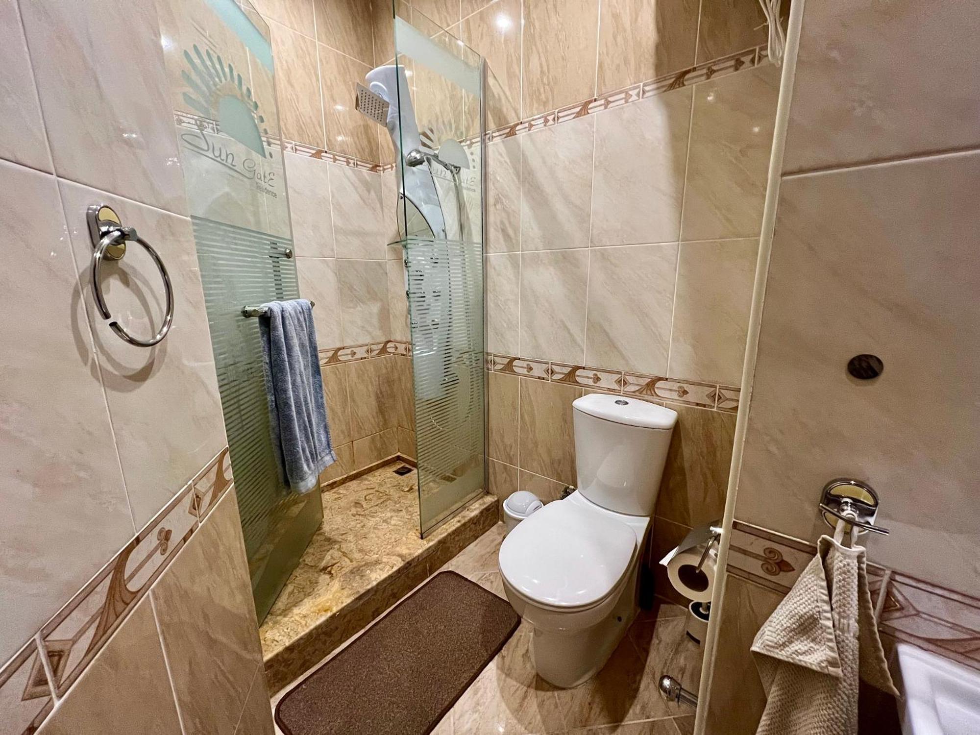 Luxury Beachfront Studio- Foreign Nationals Only Hurghada Ngoại thất bức ảnh